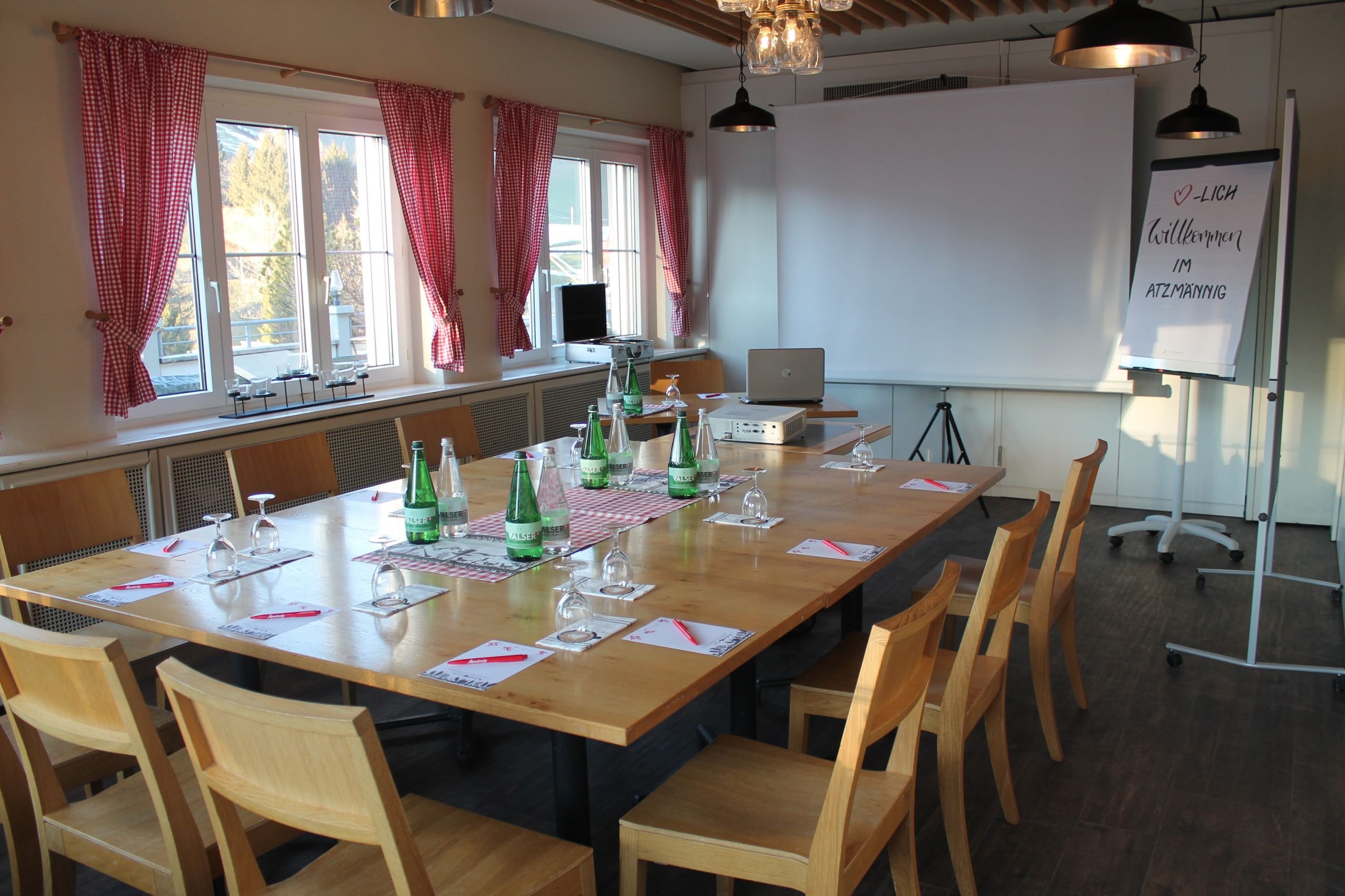 Saal klein